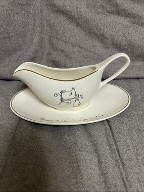 2006 Maxwell & Williams Gravy Boat with Saucer - 12 Days of Christmas